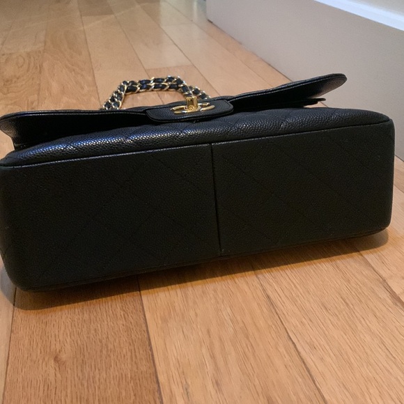 CHANEL JUMBO CAVIAR CLASSIC DOUBLE FLAP GOLD HARDWARE - Picture 10 of 16